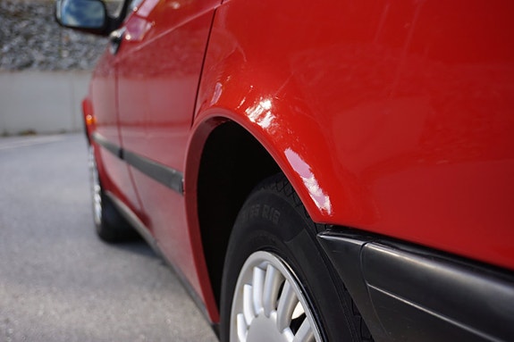 Saab 900 16 of 30