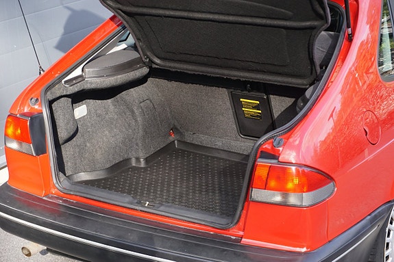 Saab 900 11 of 30