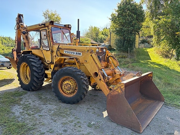Traktorgrävare  Volvo BM 646 3 of 6