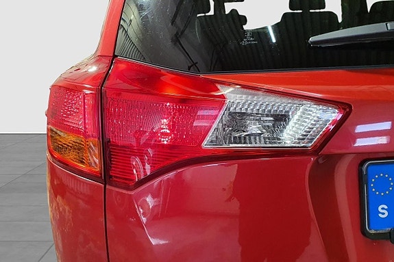 Toyota RAV4 11 of 22
