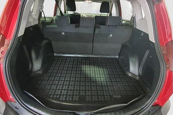 Toyota RAV4 5 of 22