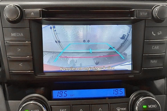 Toyota RAV4 22 of 22