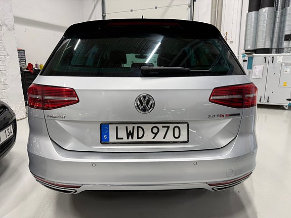 Volkswagen Passat 5 of 17