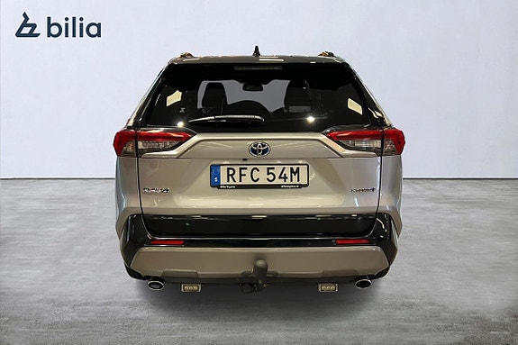 Toyota RAV4 5 of 24