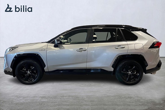 Toyota RAV4 3 of 24