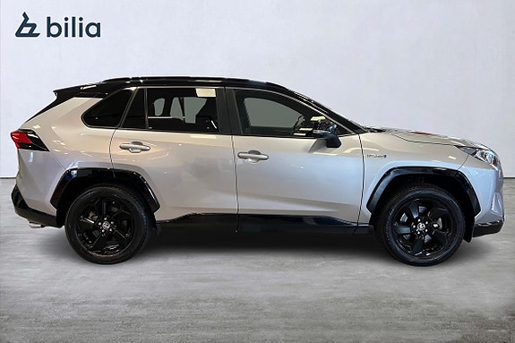 Toyota RAV4 18 of 24