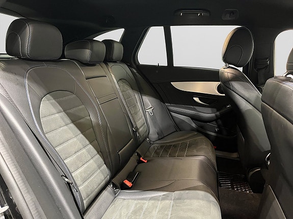 Mercedes-Benz C220 10 of 22