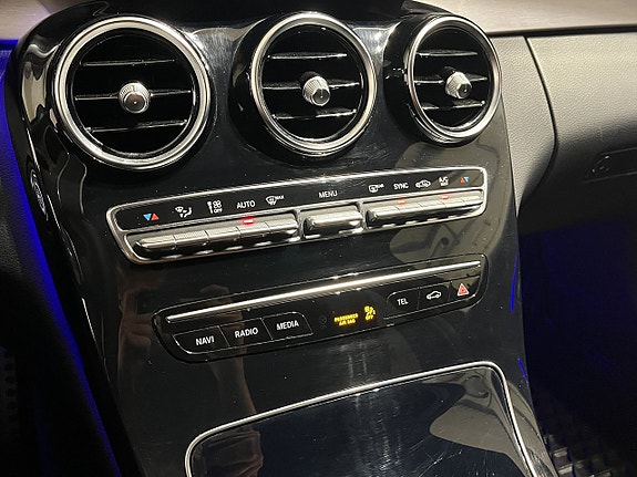 Mercedes-Benz C220 21 of 22