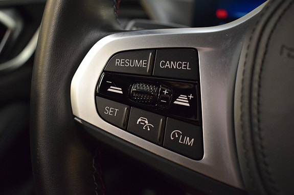 BMW i4 10 of 21