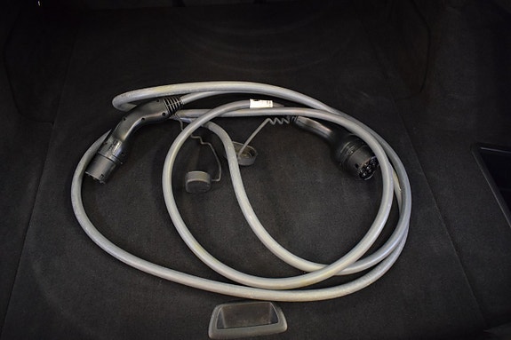 BMW i4 20 of 21