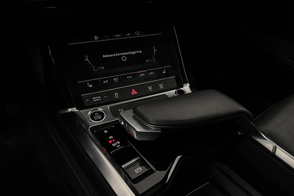 Audi Q8 16 of 24