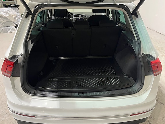 Volkswagen Tiguan 11 of 21