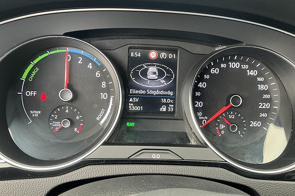 Volkswagen Passat 11 of 18