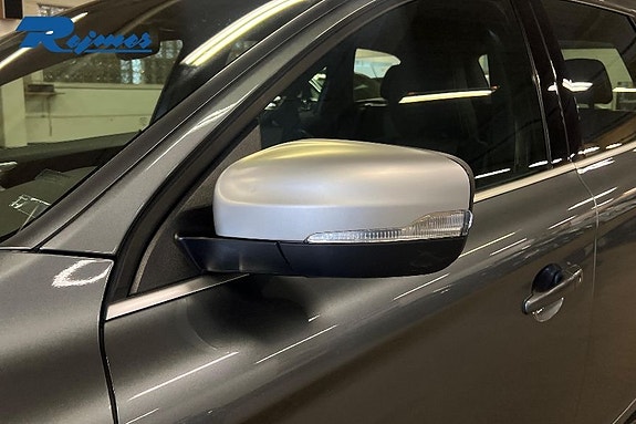 Volvo XC60 16 of 19