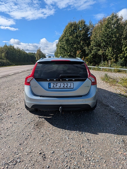 Volvo V60 4 of 6