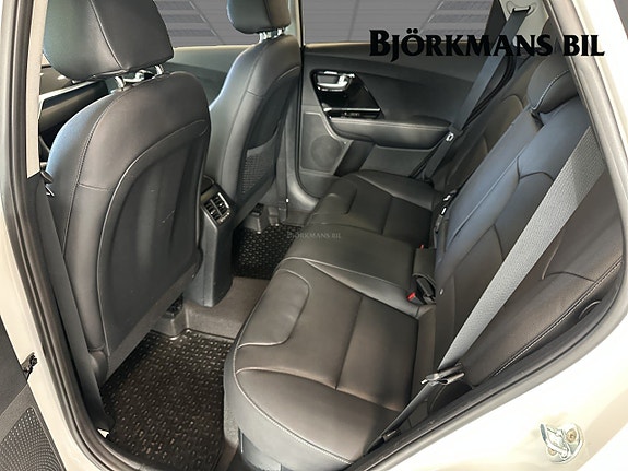 Kia Niro 9 of 15