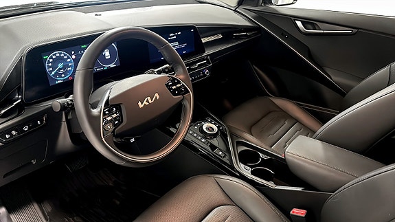 Kia e-Niro 8 of 12
