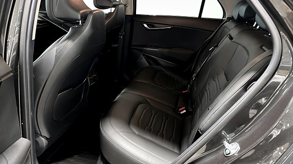 Kia e-Niro 9 of 12
