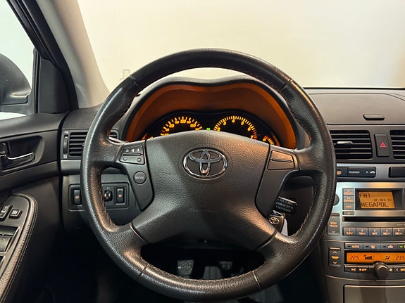 Toyota Avensis 20 of 24