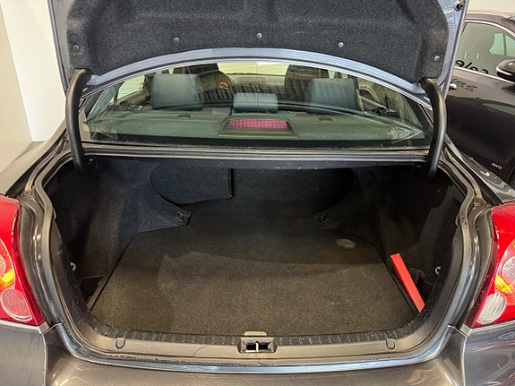 Toyota Avensis 12 of 24