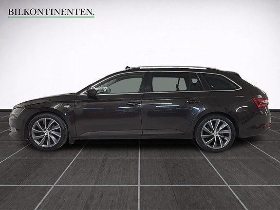 Skoda Superb 7 of 21