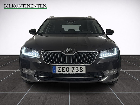 Skoda Superb 9 of 21
