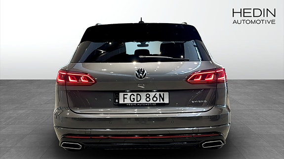 Volkswagen Touareg 5 of 25
