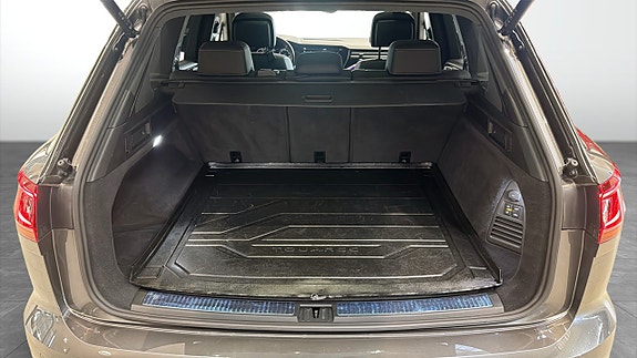 Volkswagen Touareg 9 of 25