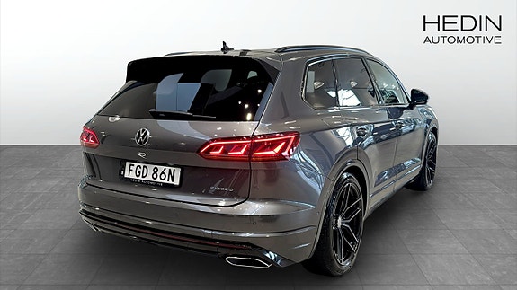 Volkswagen Touareg 4 of 25