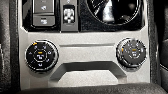 Volkswagen Touareg 22 of 25