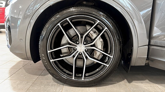 Volkswagen Touareg 19 of 25