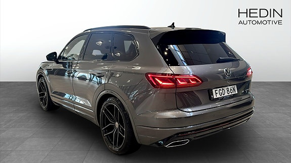 Volkswagen Touareg 6 of 25
