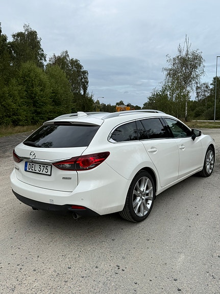 Mazda 6 3 of 8