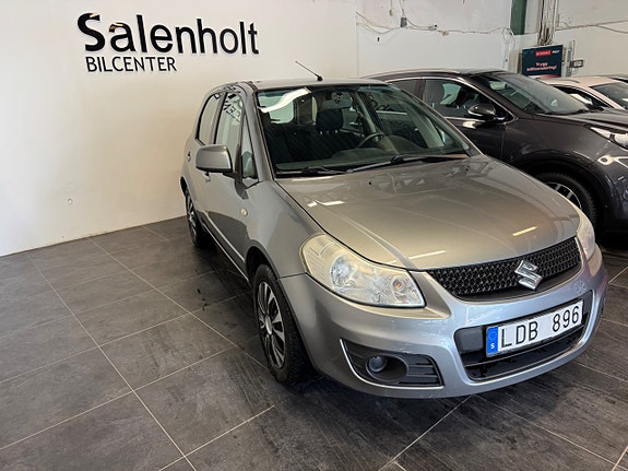 Suzuki SX4 4 of 21