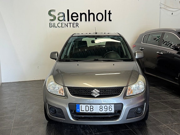 Suzuki SX4 3 of 21