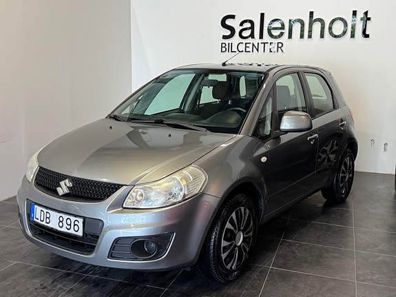 Suzuki SX4 2 of 21