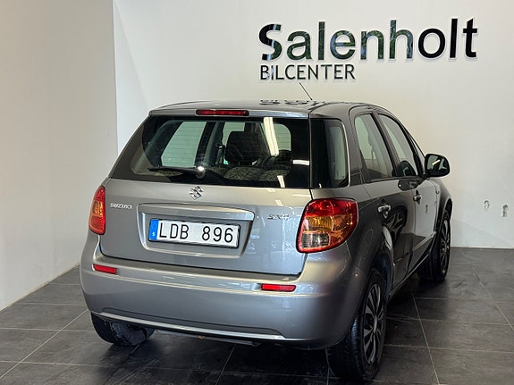 Suzuki SX4 5 of 21