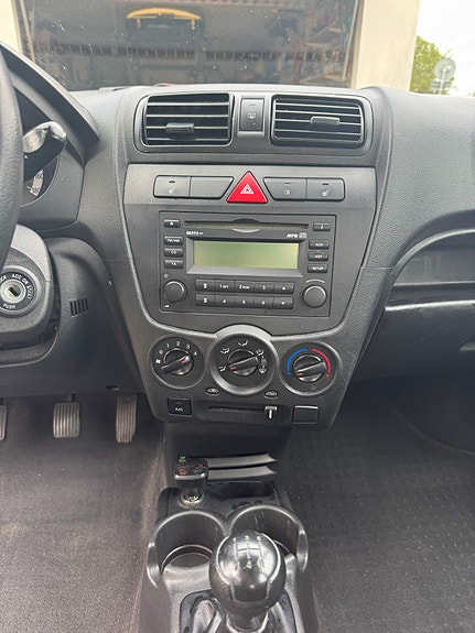 Kia Picanto 12 of 14