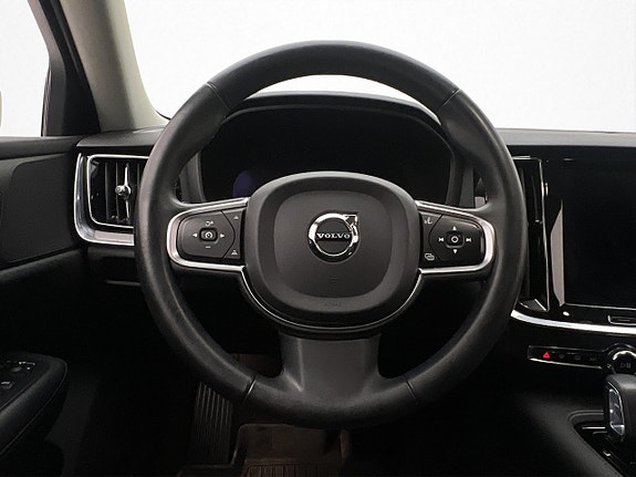 Volvo V60 13 of 30