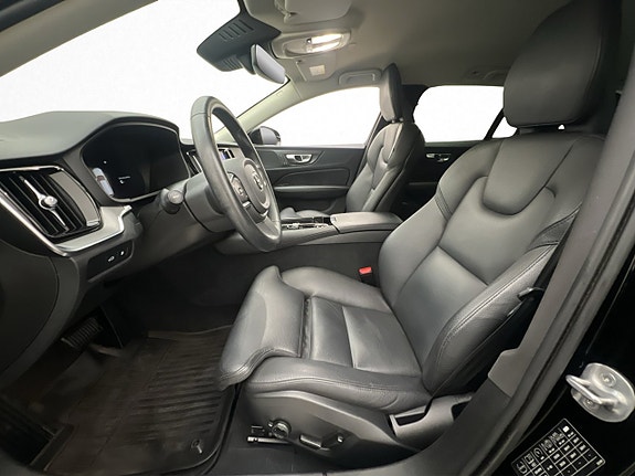 Volvo V60 11 of 30