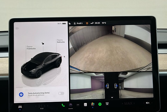 Tesla Model Y 26 of 26
