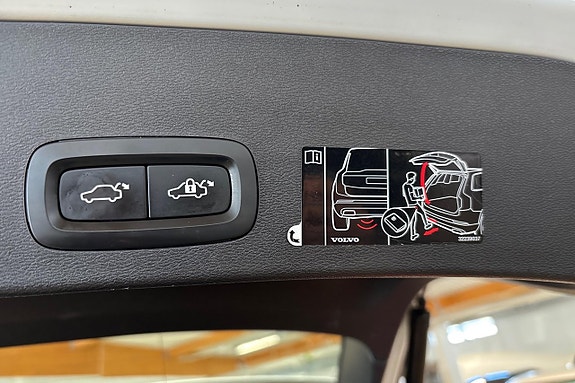 Volvo XC40 25 of 27