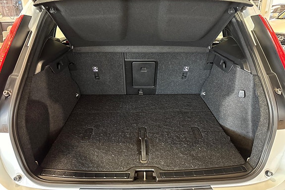 Volvo XC40 24 of 27