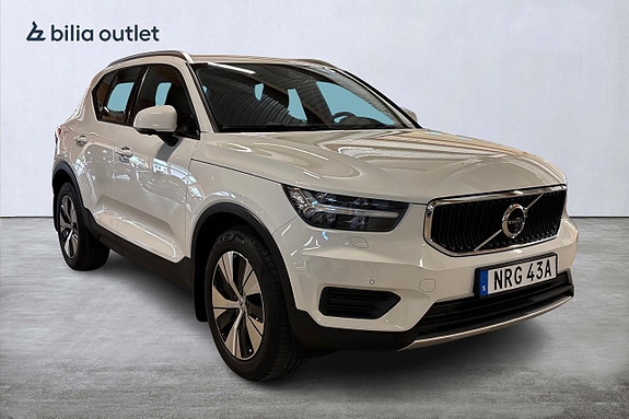Volvo XC40 4 of 27