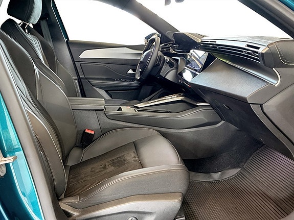 Peugeot 408 13 of 18