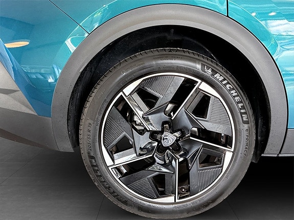 Peugeot 408 16 of 18