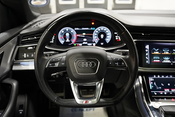 Audi Q8 17 of 30