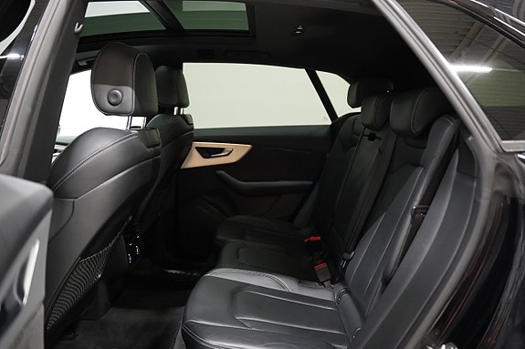 Audi Q8 26 of 30