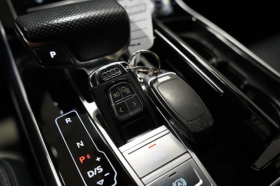 Audi Q8 15 of 30