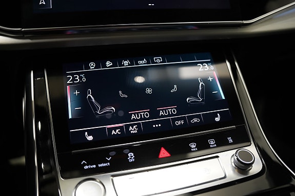 Audi Q8 20 of 30